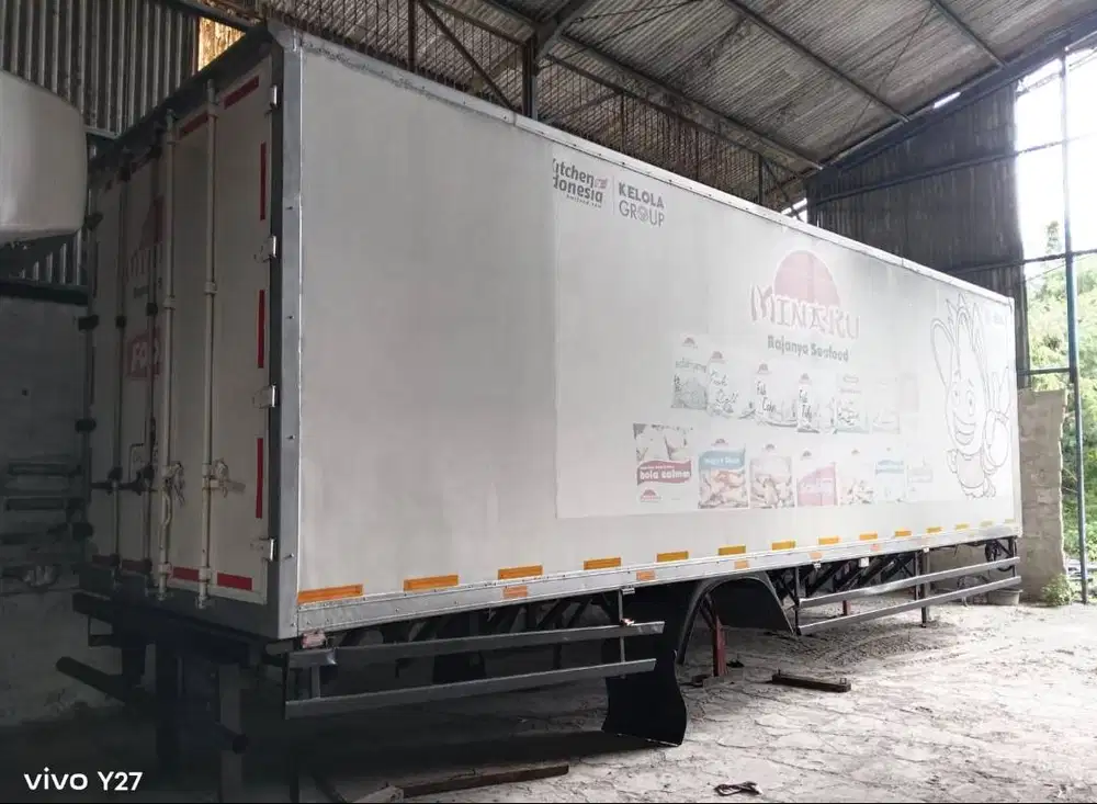 MURAH Box freezer pendingin reefer bok frozen engkel 4x2 isuzu giga