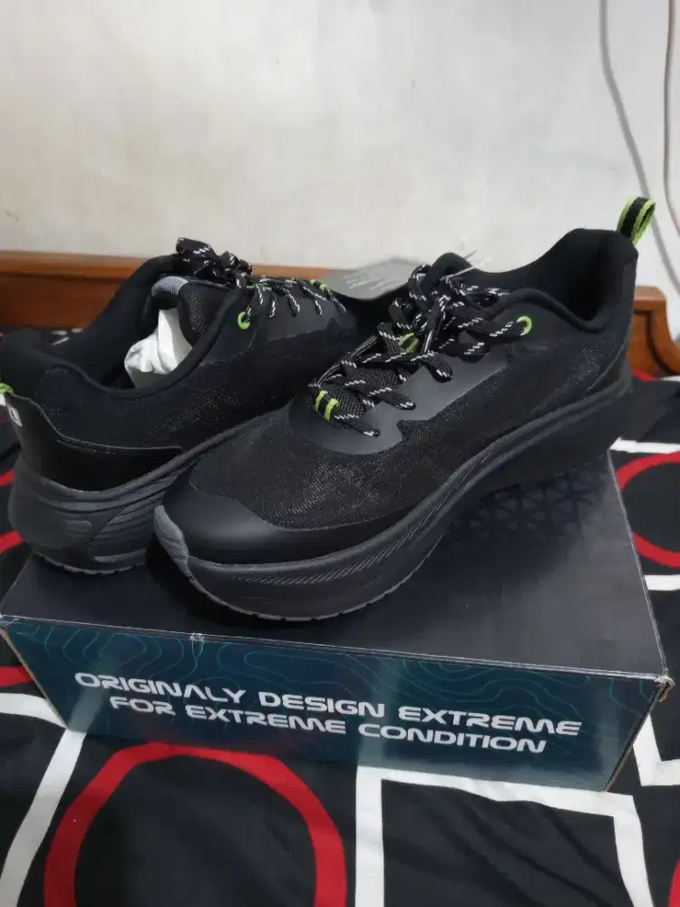 SEPATU TREKKING CONSINA NEW UNISEX