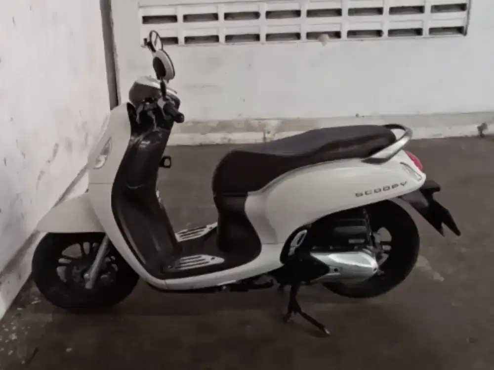 Scoopy Prestige 2023