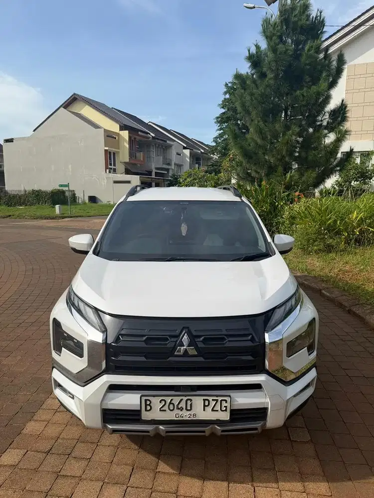 Jual xpander cross th 1022