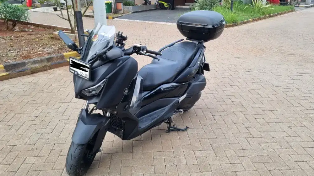 Yamaha Xmax Hitam 2018