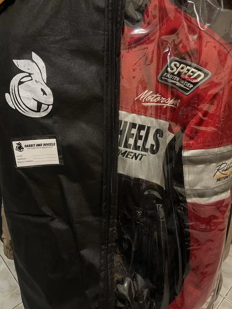 Jual jaket Rabbit and Wheels