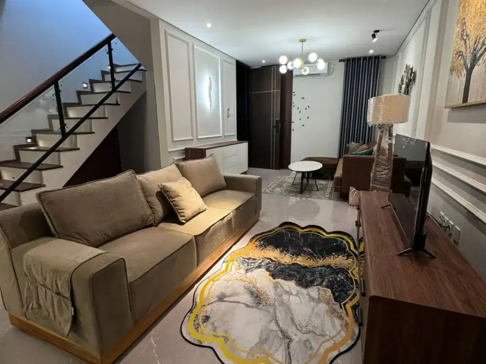 Dijual rumah bagus  full furnish pinggir jalan Kapten Haryadi, sleman