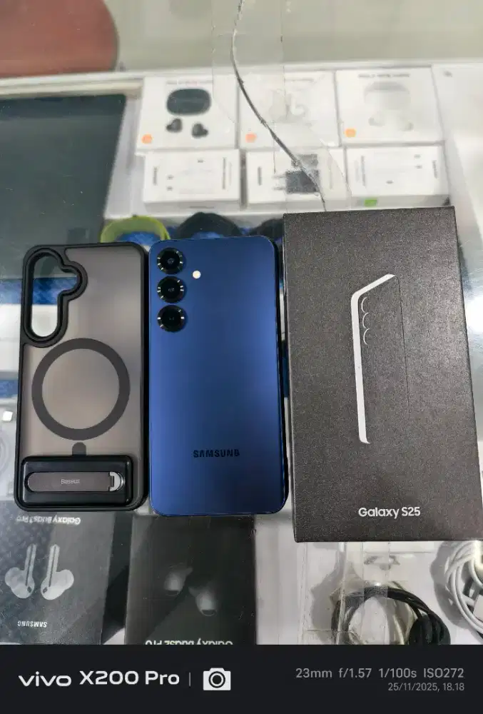 Samsung S25 5G (12/512Gb) Fullset Original Like New
