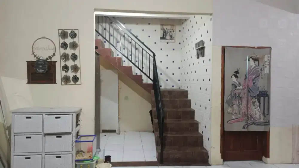 Dijual cepat rumah nyaman cantik di Cisaranten Bandung