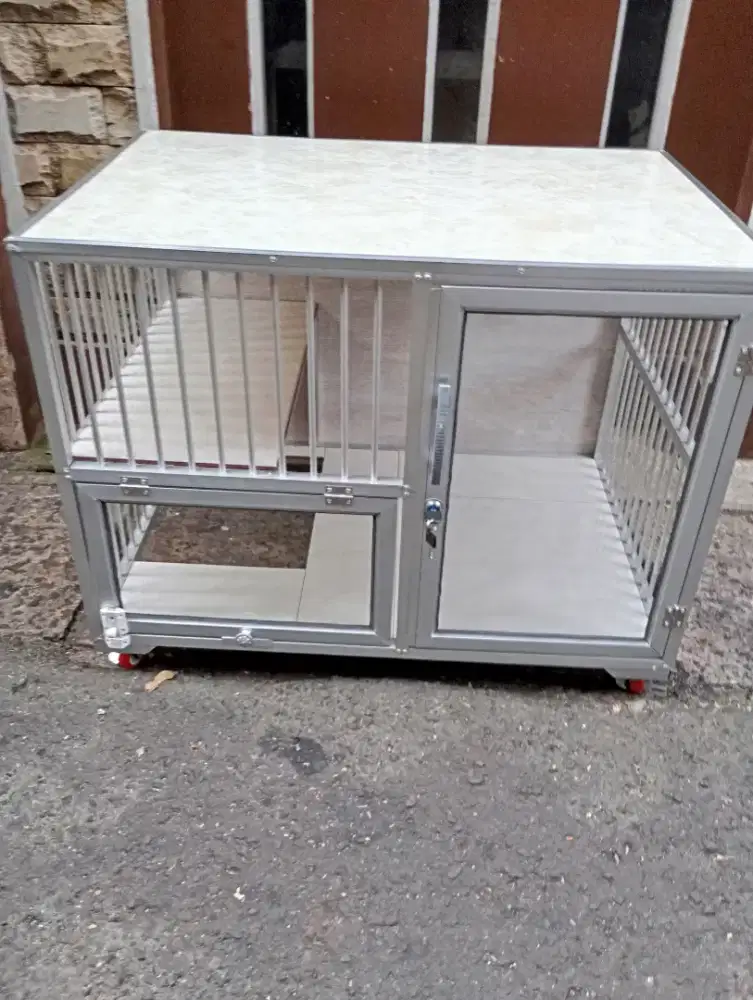 Kandang kucing alumunium