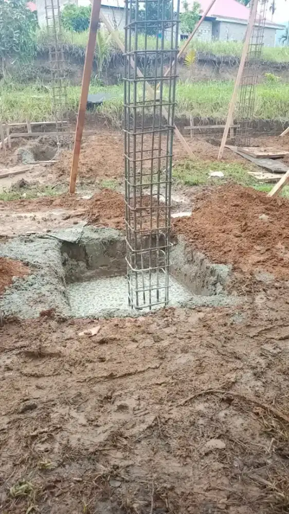 Pembuatan pondasi bangunan