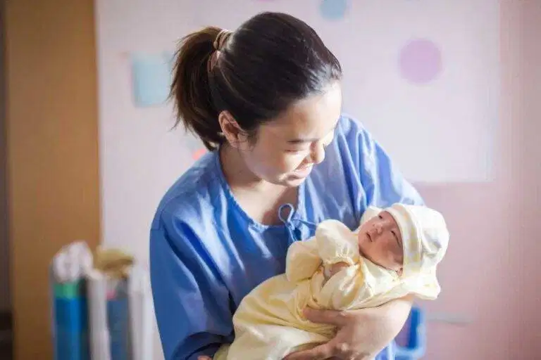 DICARI CEPAT PENGASUH BAYI (hubungi no WA)