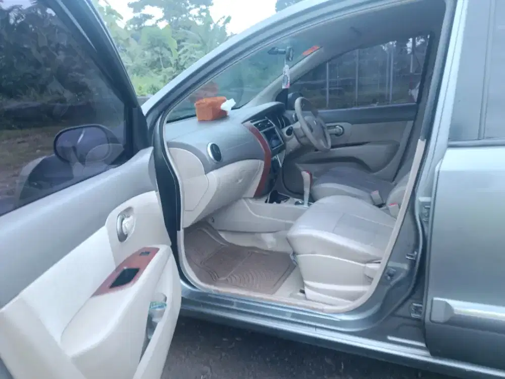 Grand livina xv 1.8 metic