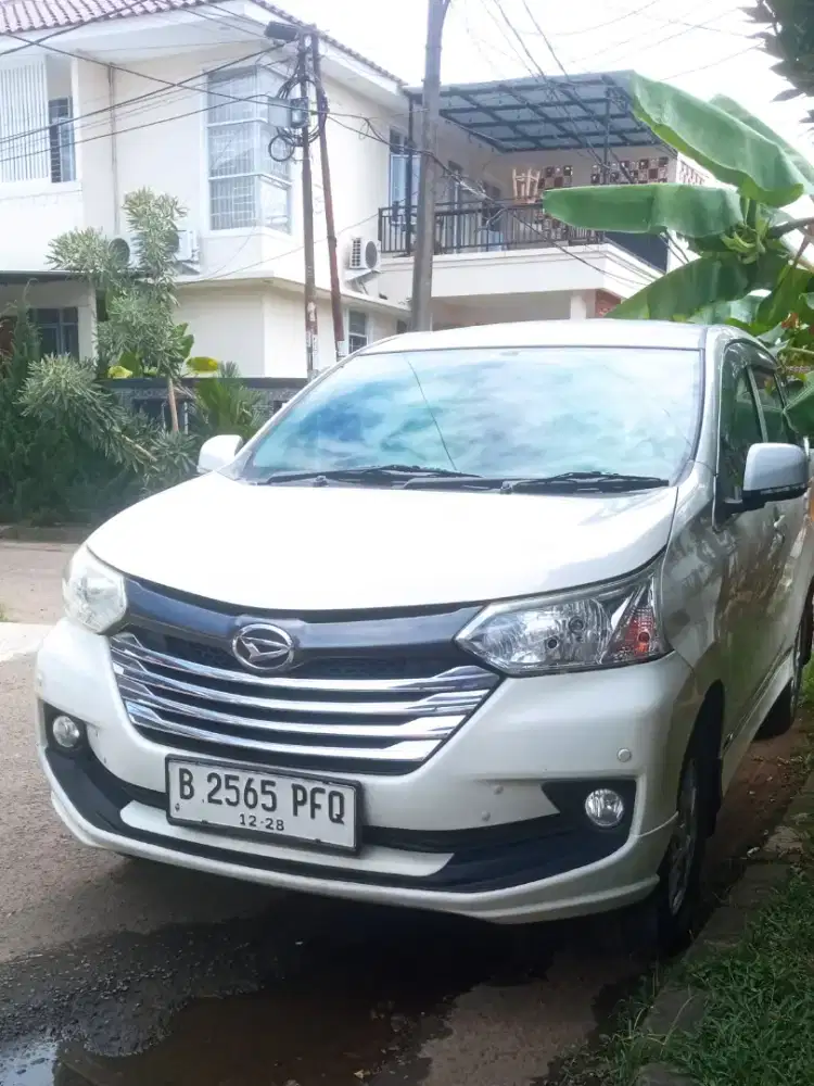 Daihatsu Xenia R Deluxe A/T DP 8 jt