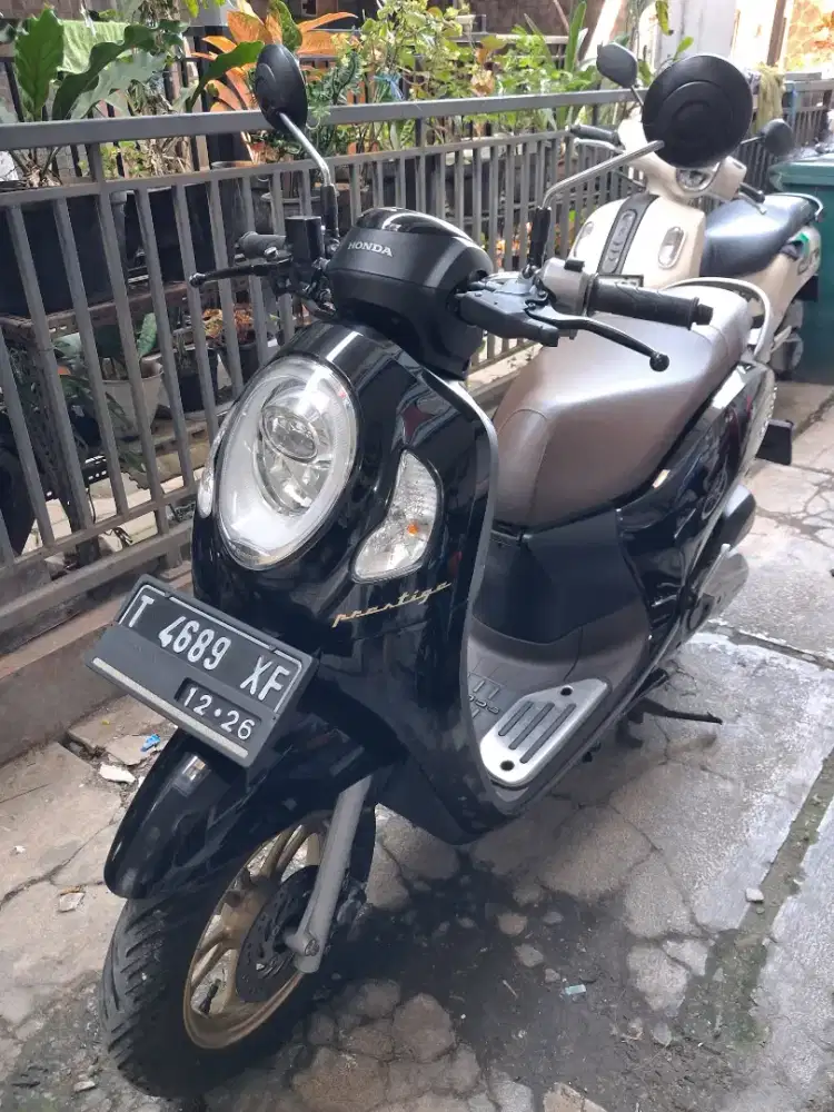 Honda Scoopy prestige 2021 low km
