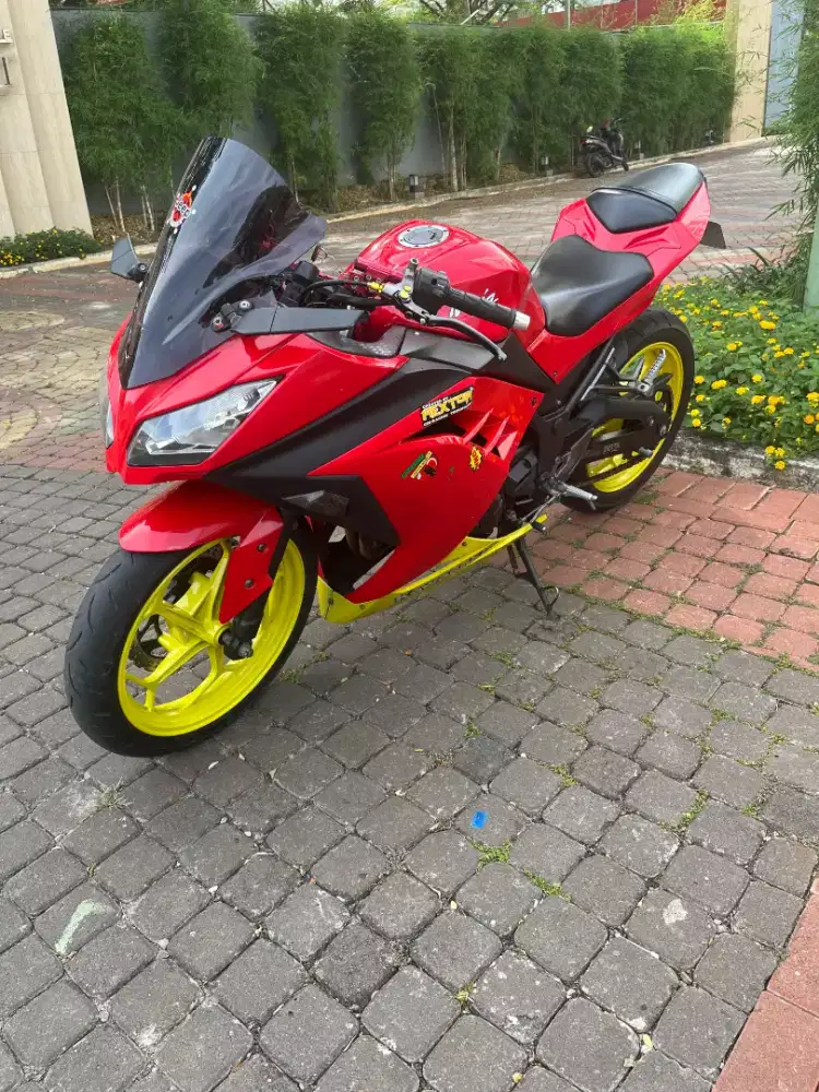 Kawasaki Ninja 250 Fi Merah Glosy