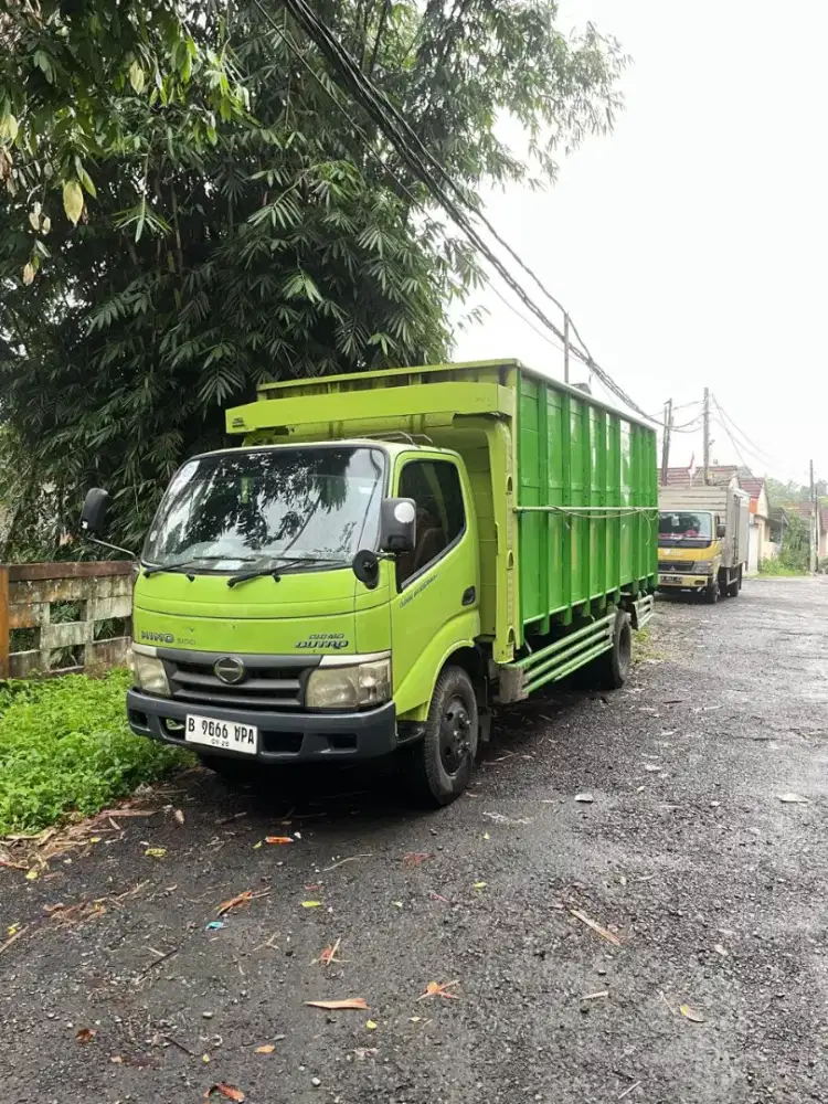 Hino dutro 130 MDL th 2012