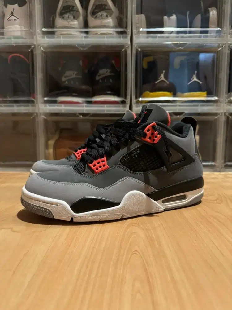 Air Jordan 4 Retro Infrared US10.5 / 44.5