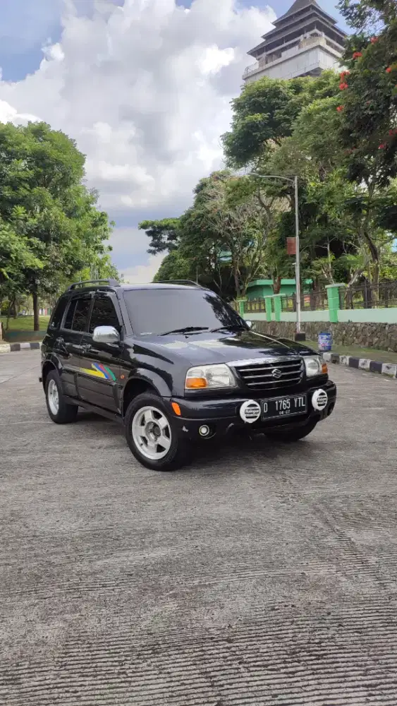 Suzuki Escudo 2001 manual