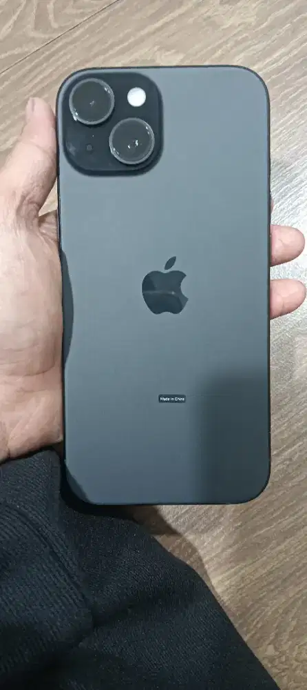 iPhone 15 Masih Baru