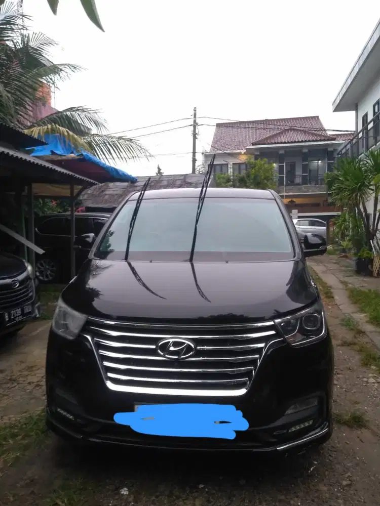 Jual Hyundai H-1 2.5 CRDi Royale - Nego tipis