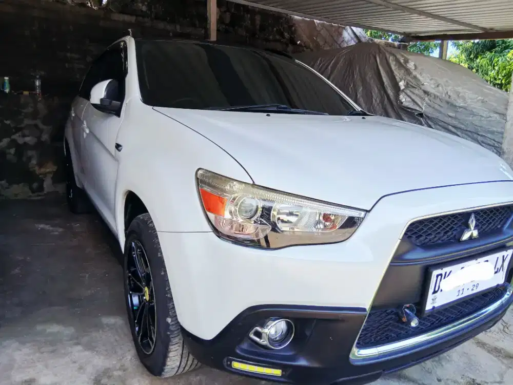 Dijual cepat mitsubishi outlander PX