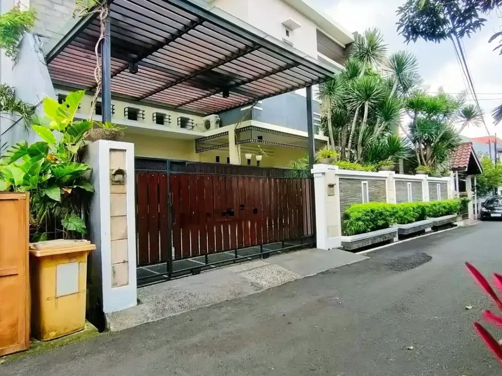 special price 13 milyar nego, rumah siap huni private pool