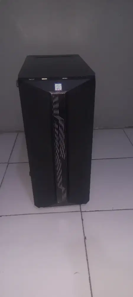 Komputer multimedia core i3 gen 8