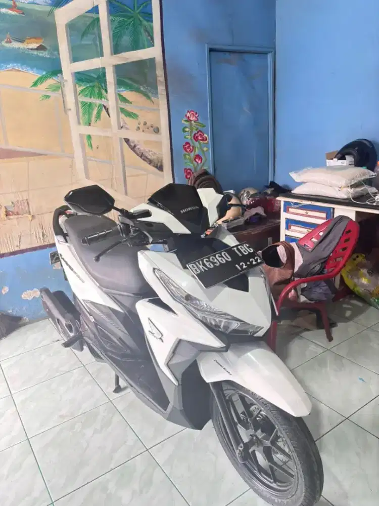Vario 150 tahun 2017 warna putih