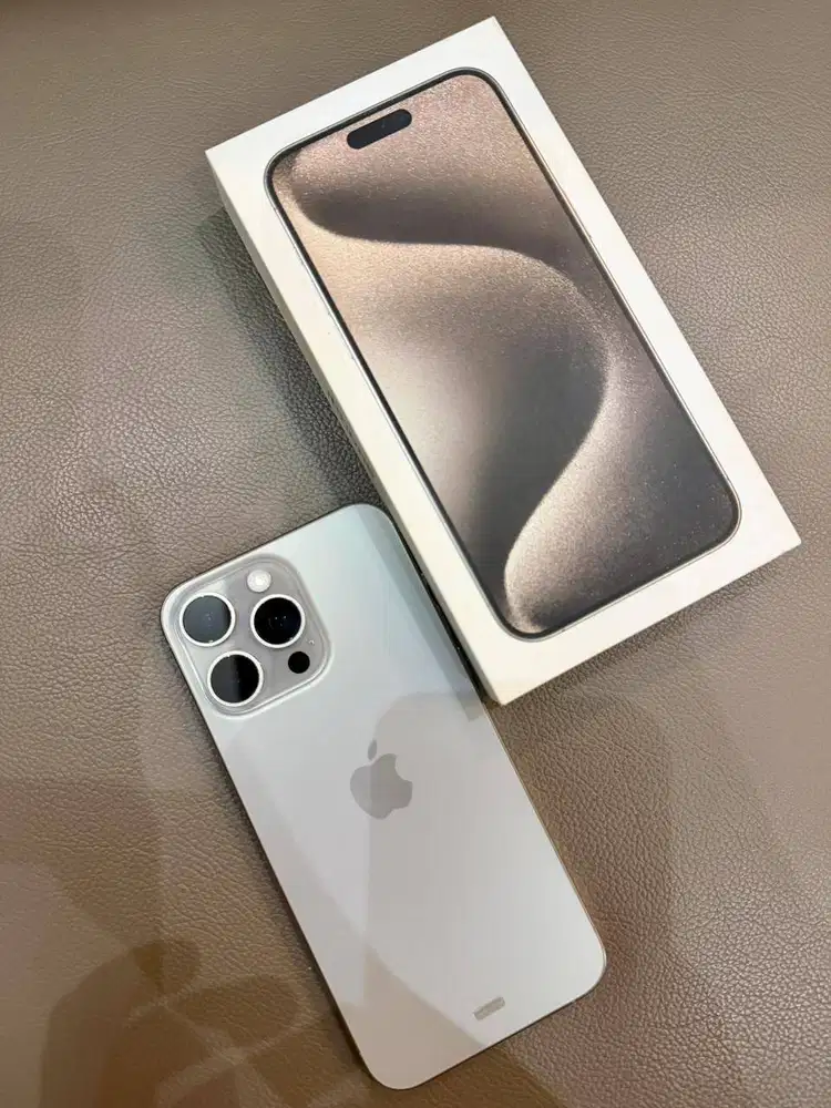 Jual Cepat: iPhone 15 Pro Max 256 GB - Natural Titanium - Eks iBox -