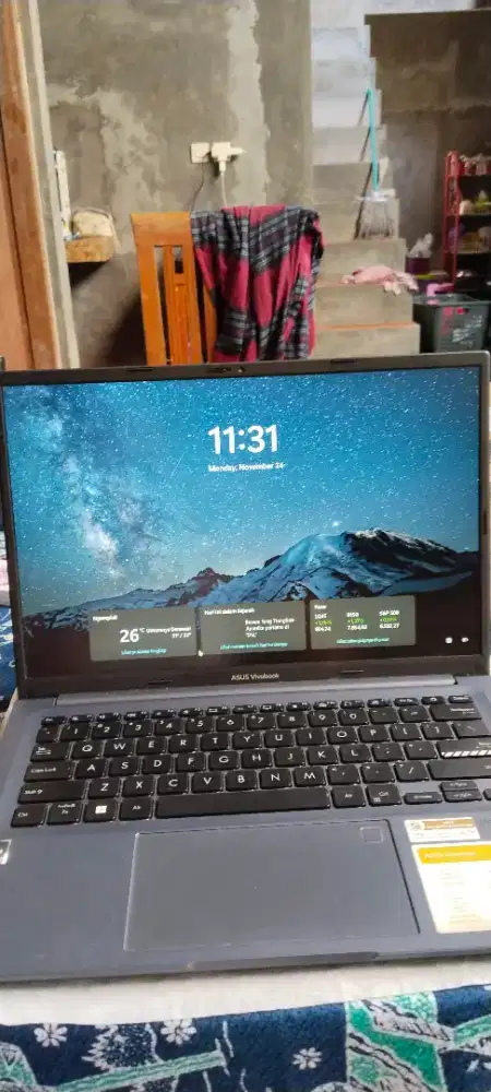 Laptop Asus AMD M1403Q