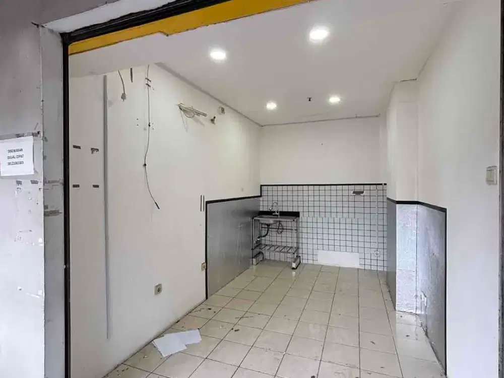 Disewakan Kios Apartemen Sunter Parkview Hadap jalan utama Siap pakai Strategis Laundry Salon Cafe