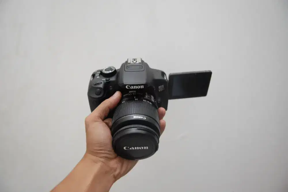 Kamera DSLR Canon 650d kit 18-55mm