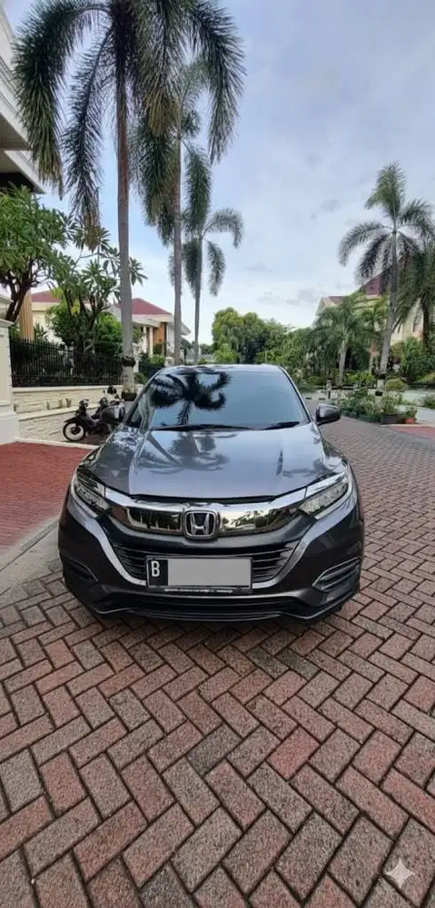 Honda HR-V 1.5L SE 2021 – Istimewa, Service Record, Siap Pakai