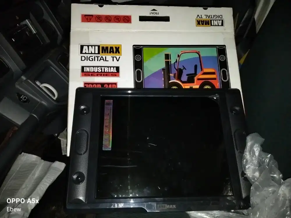 TV LED Merk ANI MAX 24inci