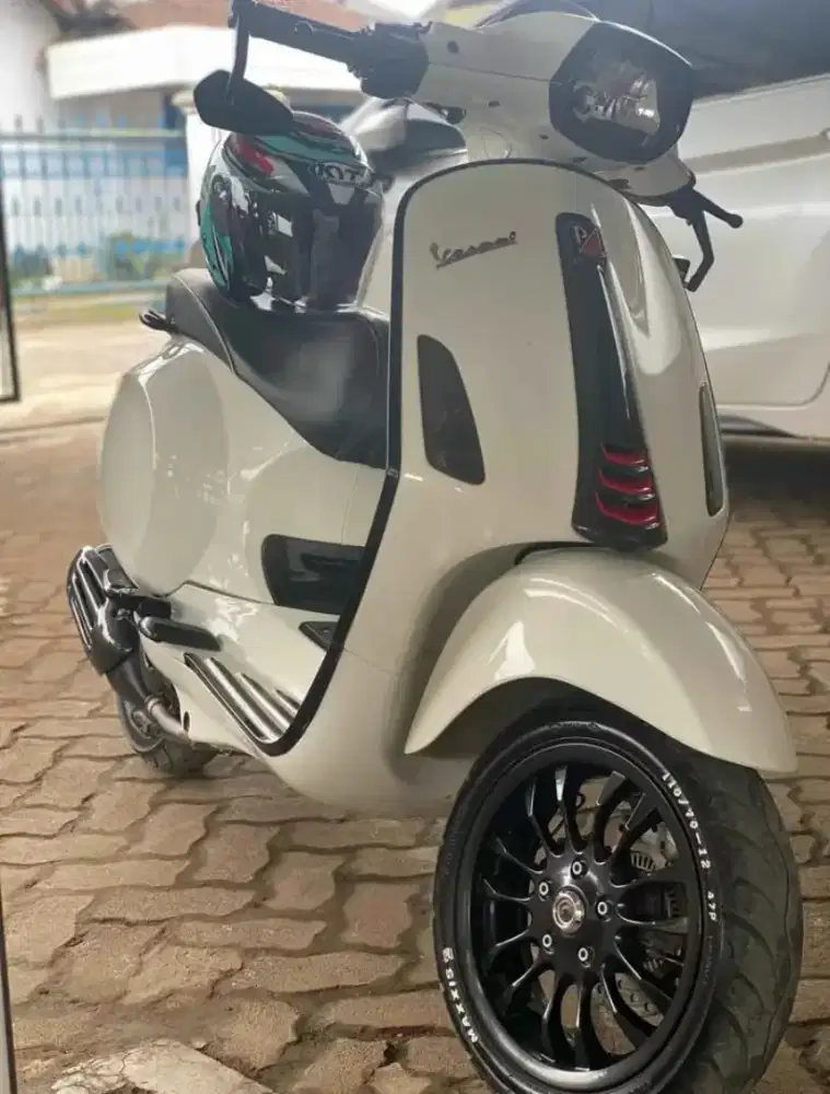Vespa sprint 2018 I GET