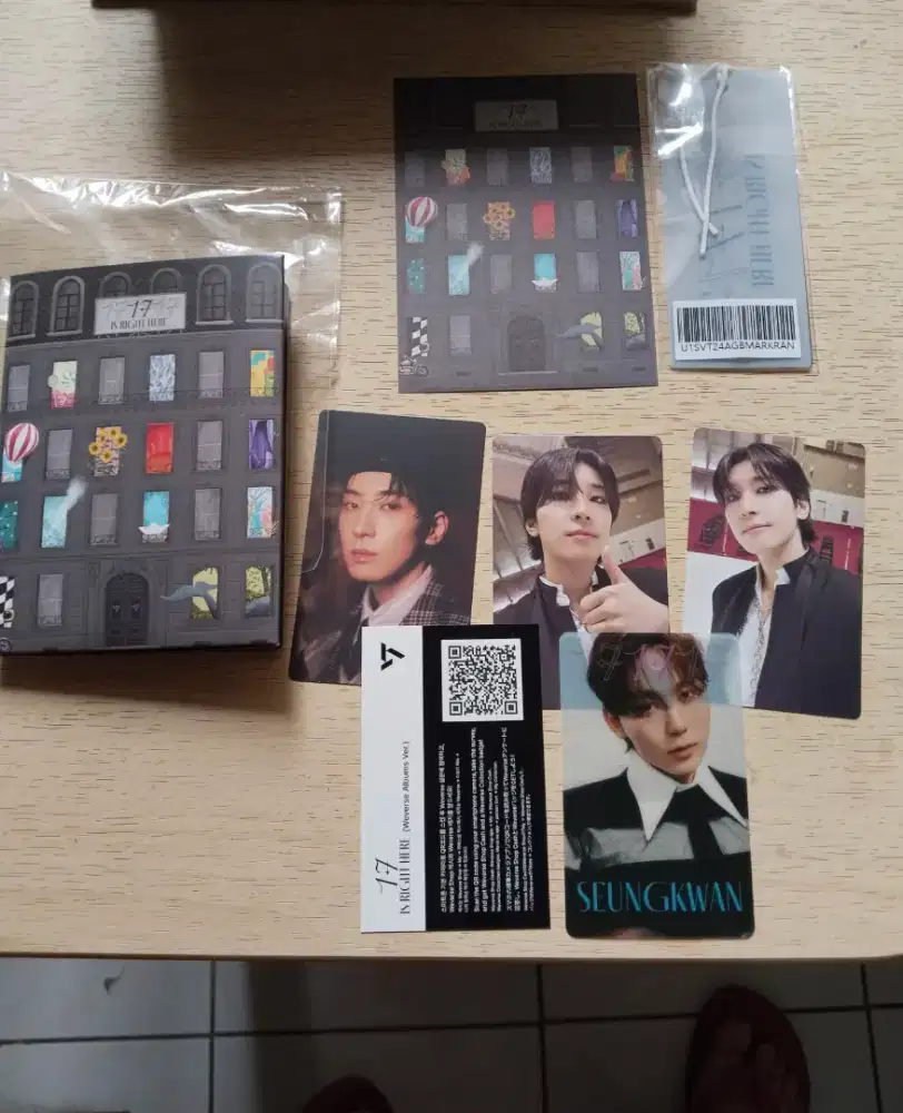 Album Seventeen Righ here weverse gift