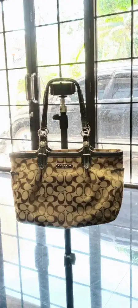 Coach Gallery signature brown