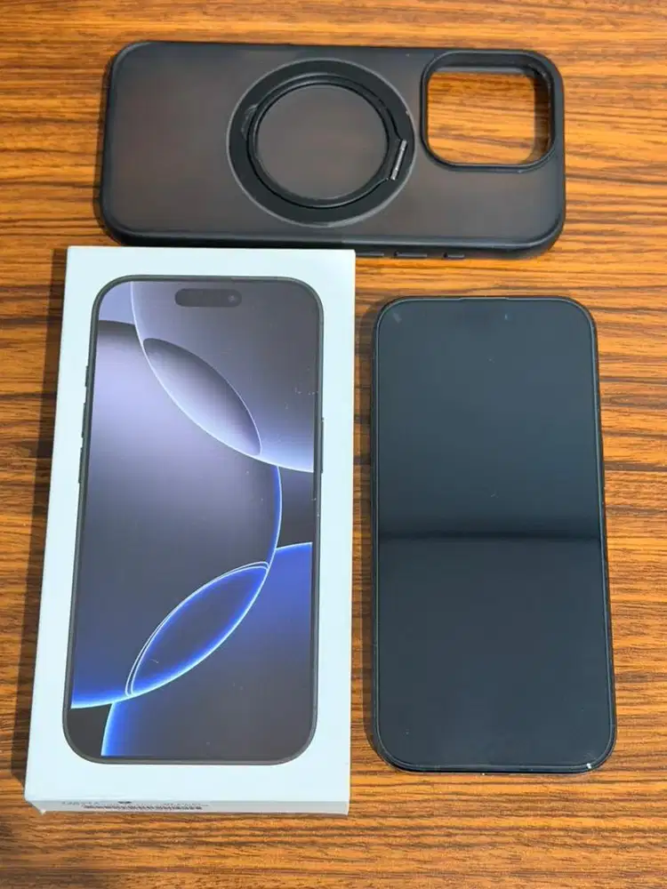 Iphone 16 Pro 256 Titanium Black BH 100% Resmi Garansi sampai 2026