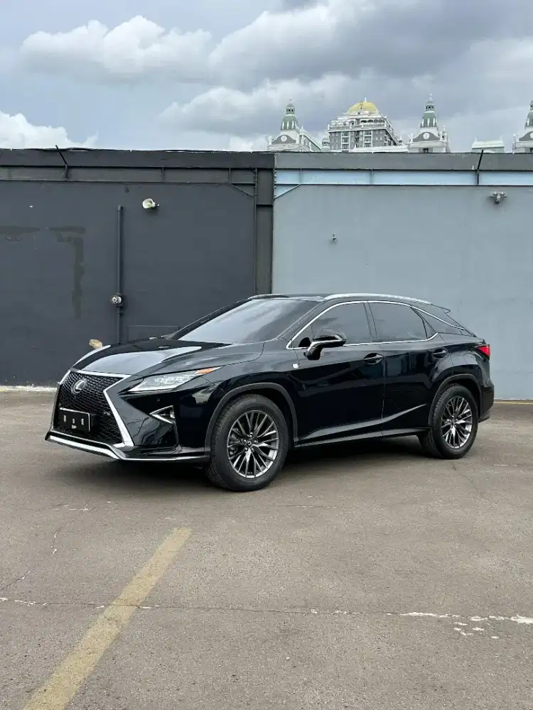 Lexus RX300 2019 FSport / Full Spec / Low Kilometer