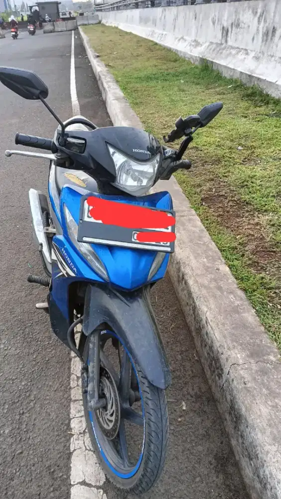 Dijual Honda Revo FI 2014