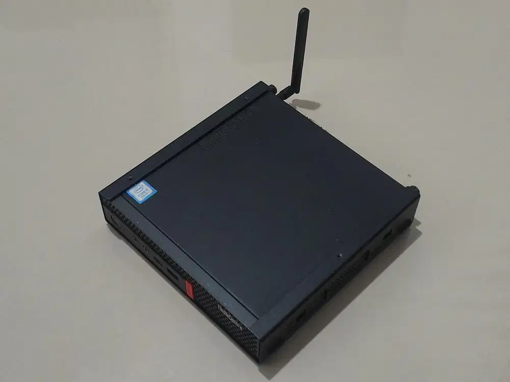 Mini PC Lenovo ThinkCentre M720Q Core i7-8700T/8GB/SSD 256GB NORMAL