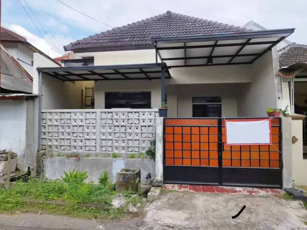Rumah Siap Huni di Raden Intan Blimbing Malang Dekat Tol