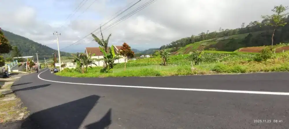 Tanah wisata istimewa Tawangmangu