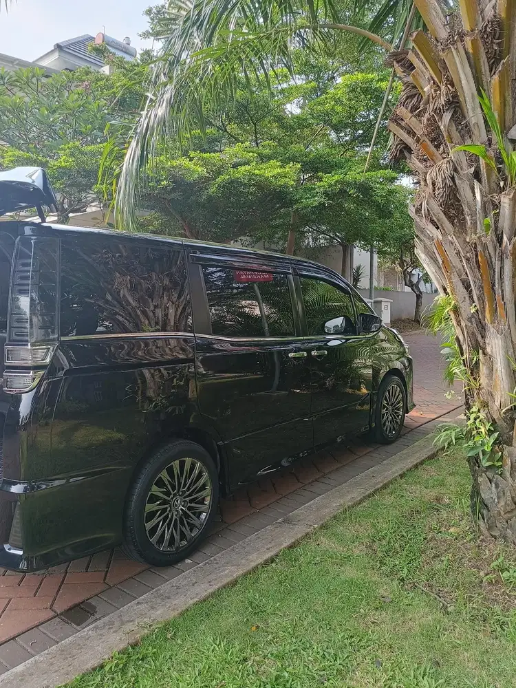 Toyota Voxy 2018 Bensin