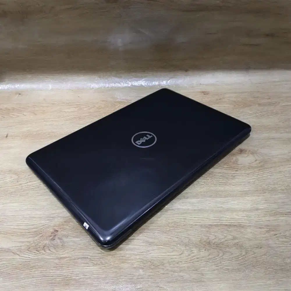 Laptop Gaming Dell Inspiron Slim Core i7 Gen 7 Dual VGA Ram 16GB