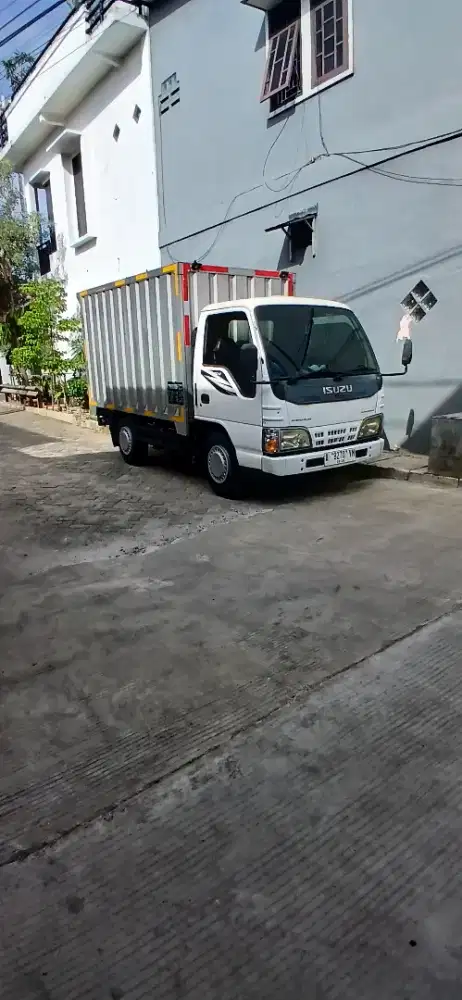 ISUZU NHR 55 CCE2-1