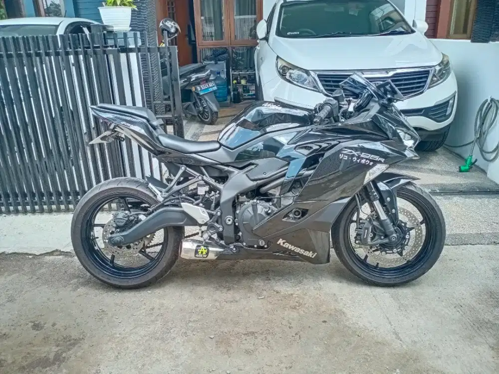 Kawasaki Ninja ZX25R ZX 25 R Km low 2ribu