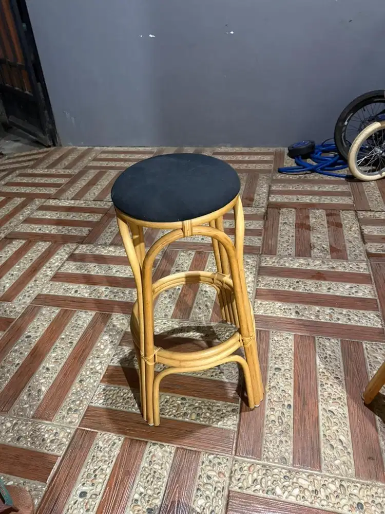 Kursi Stool Rotan