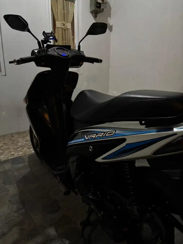 Dijual Vario 110 Karbu KVB 2012