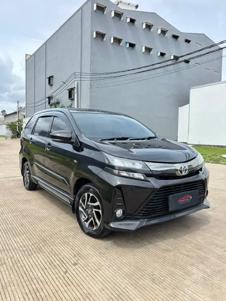 Avanza Veloz matic bekas murah 2021 hitam