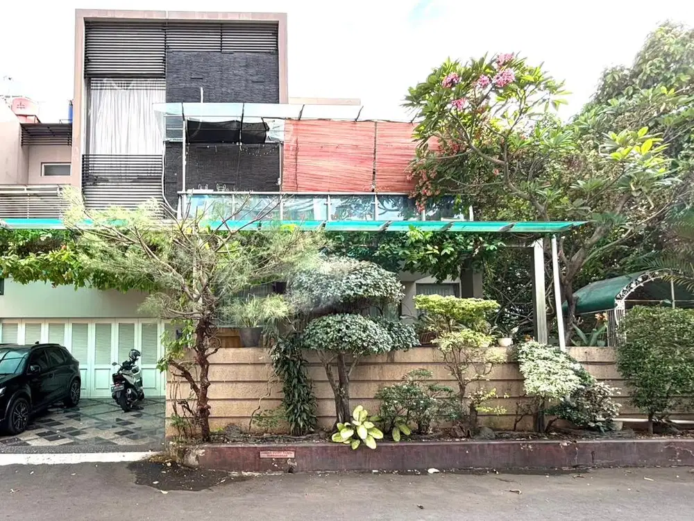 Rumah Mewah Modern Fully Furnished di Komplek Elite Pondok Kelapa