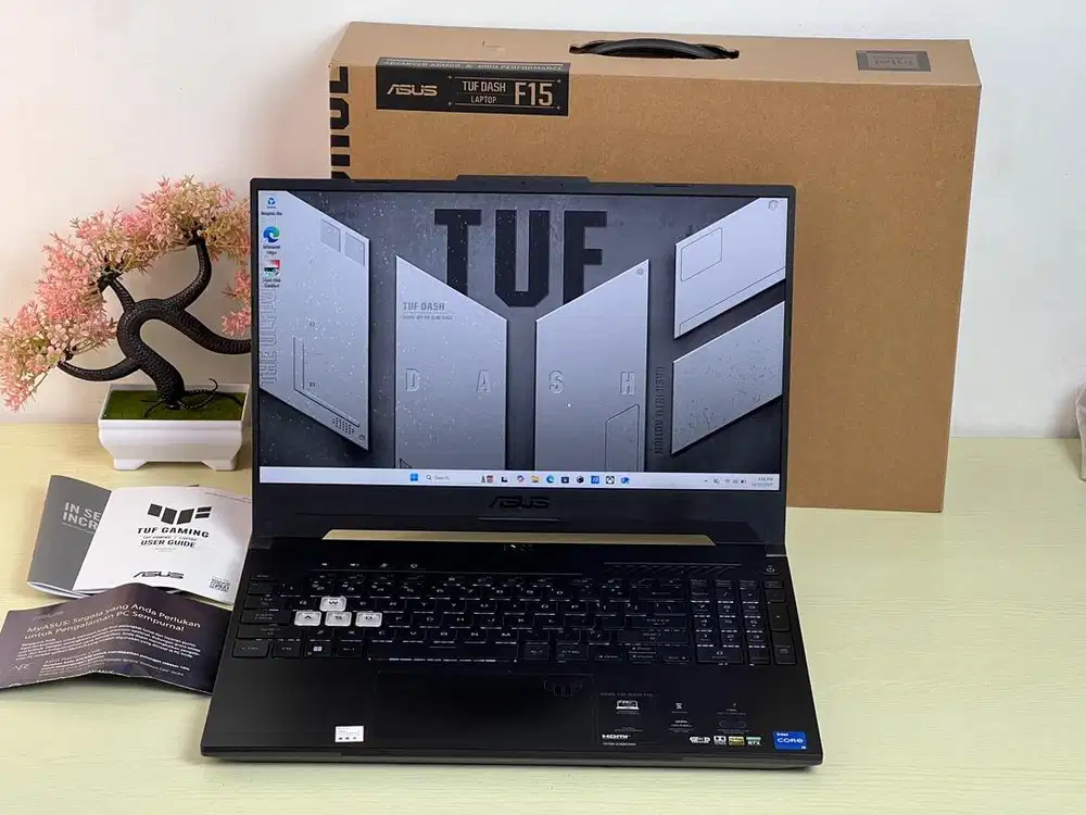 Asus TUF Dash FX517ZC i5-12450H RAM 16 SSD 512 RTX 3050 Mulus Fullset