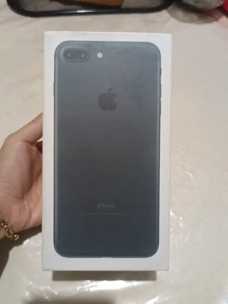 Iphone 7+ 7 plus + 128gb no minus lengkap